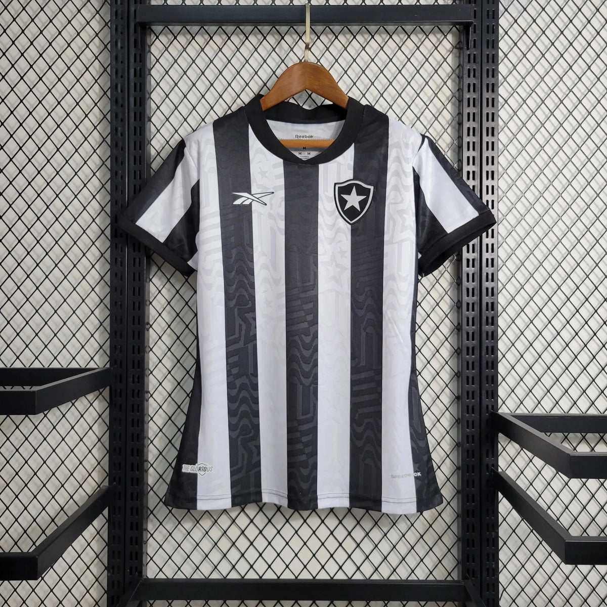 Camisa Bota Fogo Home 23/24 - Torcedor Feminina Preta e Branca - Netmantos