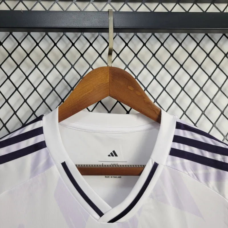 Manchester United Away Shirt 25/26 - Men's White and Purple Fan Shirt